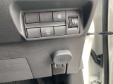 運転席回りのスイッチ類です。
