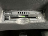 【ETC車載器】高速道路の料金所をストレスなく通過!話題のスポットやサービスエリアに多い【スマートIC】利用者は必須の装備です。当店でセットアップを実施、ご納車当日からご利用いただけます♪