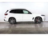 X5 M60i xドライブ 4WD 