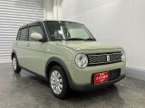 車内は内装デザインやインテリアがお部屋のような落ち着きのある空間
