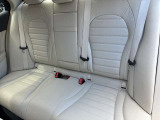 自動車保険に関しても、メルセデス・ベンツ専用のプログラムをご用意しております。飛び石や落下物などでのフロントガラスの修理が必要となった場合、最大で9万円分の補償を致します。