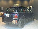 かわいいテールのデザインはほかの車にはない魅力があります。ひと目で&ldquo;MINI&rdquo;とわかるデザインです。