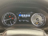 視認性の良いメ-タ-を採用しており、快適なドライブをサポ-トします♪
