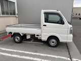 毎週火曜日と第2・4週の水曜日は定休の為、お休みを頂戴しております。営業時間は9:30〜18:00までとなりますので、皆様のご来店を心よりお待ちしております!