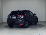 バックカメラが付いているのでバックでの車庫入れも安心です。