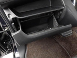その他にお車ご購入に関して、気になる点やご不明な点がございましたら、『見積依頼』ボタン、もしくは無料ダイヤルより各店舗へお問合せください。