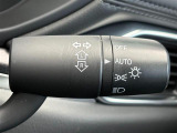 【オートライト(AUTO)】外の明るさをシステムが感知して、自動でヘッドライトが点灯します!ヘッドライトをつけ忘れを防ぐ便利機能です。