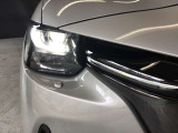 LEDヘッドランプ装備・消費電力が少なく明るいので夜間走行も安心して運転出来ます。