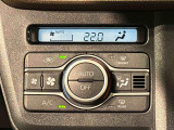 車内空調は&rdquo;AUTOエアコン&rdquo;にお任せ。運転に集中出来ますよ!