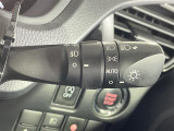 【オートライト(AUTO)】外の明るさをシステムが感知して、自動でヘッドライトが点灯します!ヘッドライトをつけ忘れを防ぐ便利機能です。