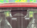 【ホンダセンシング】走行中に前方の車両等を認識し、衝突しそうな時は警報とブレーキで衝突回避と被害軽減をアシスト。より安全にドライブをお楽しみいただけます。