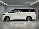 ご購入して頂いた車両は、ご納車前に、しっかり点検・整備してからの、ご納車になります。点検箇所は、エンジンオイル交換・ワイパーゴム・ブレーキ点検・調整・その他を確認のうえ、ご納車いたします。