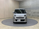 お車購入のポイントとなるフロントマスクです!かわいらしい目つきが印象的なデザインのヘッドランプです。