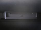 車内でCD DVDのメディアが楽しめます。