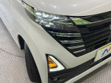 【LEDヘッドライト】悪天候や夜間走行時も良好な視界を確保し安心して運転できる高輝度LEDヘッドライトを装備!点灯速度が早く、消費電力も抑えられています。