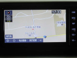 ナビ付きで、遠出や初めての道も安心。道に迷う心配が少なく、同乗者との会話や運転に集中出来ます。ご家族でのお出かけにも心強いポイントです。
