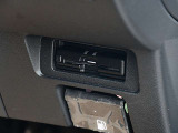 ビルトインETCが付いています。高速道路をスムーズに通れますし、割引も有ったりします。