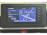 純正ナビを装備。タッチパネル式で使いやすく、お出かけもラクラクです。