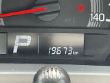 【走行距離 19,673km!】 走行距離は少なめですので安心して長くお使いいただけますね。