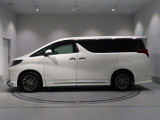 アルファード ハイブリッド 2.5 エグゼクティブ ラウンジ S E-Four 4WD 