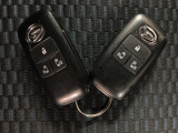 電子カードキーを携帯していれば、ドアハンドルやバックドアのリクエストスイッチを押すだけでドアの施錠・解錠が出来ます♪もちろん 遠隔操作も可能です!盗難防止のイモビライザー機能装備ですよ ☆