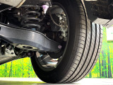 お車を安心してお乗りいただく為には、足回りの定期点検が欠かせません。サービスサポート(有償保証)では無料点検もご提供しており、安心のカーライフをお過ごしいただけるサポート体制が整っています。