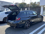 BMWを熟知したメカニックによる、360度の納車前点検。ドイツ本国と同様の教育・訓練を受けたメカニックが徹底的に点検、整備した後にお客様にお引渡しします。