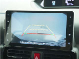 ◆バックカメラ◆リバースにするだけで映ります、後方の安全確認や、狭い駐車場での車庫入れ、雨の日や夜間など視界の悪い時に便利です!安全にバックする為には欠かせない装備です。