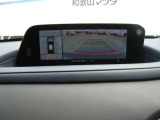 360&deg;ビュー:全方位を確認できて駐車も簡単です。