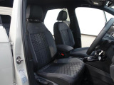 こちらのお車には認定中古車保証が1年間付いておりますのでご安心ください。さらなる安心を、という場合には、有料にはなりますが延長保証もございます。