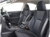 身体をしっかり包み込むフロントシートで長時間の運転でも疲れづらい設計です!!