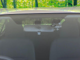 【トヨタセーフティセンス】走行中に前方の車両等を認識し、衝突しそうな時は警報とブレーキで衝突回避と被害軽減をアシスト。より安全にドライブをお楽しみいただけます。