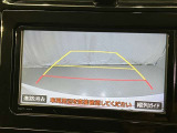 バックガイドモニターで、後方を確認しながら安心して駐車することができます。運転初心者も熟練者も必須の機能ですよ!