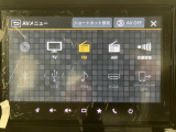 【9インチナビ】TV CD/DVD再生やBluetoothオーディオなど多彩なメディアに対応したメモリーナビを装備しています。