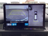 【マルチビューカメラ】前後左右、計4台のカメラで写した、自車を上空から見下ろしたような視界☆