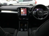 XC40 ウルトラ B4 AWD ダークエディション 4WD 
