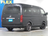 【新車ハイエースワゴンGL/FLEX内装架装Ver1/2WD】収納可能なハーフベッドキッド!【全国納車可能】