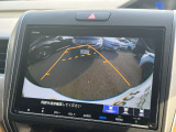 バックカメラのお写真です。駐車が苦手な方でも楽に駐車が行えますね♪