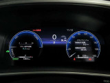 多彩な情報を表示する高精細の12.3インチTFTカラー液晶画面は先進的かつ視認性に優れたデジタルメーター