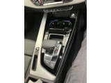 他の店舗でも商談している可能性があります。お車の詳細についてはアウディ奈良 中古車担当までお気軽にお問い合わせ下さい。