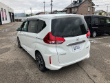 当店は仕上げ業者と提携して、車両の仕上げを行っております。磨き、ルームクリーニング、ヘッドライト磨き、を一貫して行っております。
