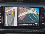 左前タイヤ付近の映像でドライバーの死角を補助。発進低速時の障害物、溝等の確認が出来ます。