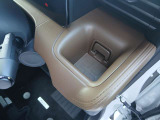 運転席側のドリンクホルダー