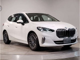 【BMWの伝統-2】時代を超える美しさ。磨き抜かれたエアロダイナミクスが瞳を奪う。一目で伝わるスポーティーなプロポーションは、BMWの走行性能を生み出すのに欠かせない要因の一つです。