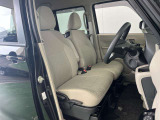 車を運転する際には運転席の存在は欠かせません。しっかりとチェックしたいポイントですね。