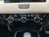 Wエアコン付きです!運転席・助手席それぞれ快適な車内でお過ごしいただけます。寒い時期には嬉しいシートヒーター付きです!