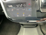 運転席ヒーター付シート・ステアリングヒーターが付いています。
