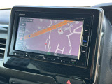 【純正ナビ】専用設計で車内の雰囲気にマッチ。ナビ利用時のマップ表示は見やすく、いつものドライブがグッと楽しくなります。