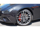 メーカーオプション装備:21インチオリオーネダークホイール、レッドキャリパー。☆無料通話番号☆0078-6002-354690