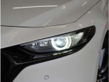 【LEDヘッドライト】省電力で長寿命の明るく運転しやすいLEDヘッドランプです。明るく照らすので暗い夜道からお客様を守ってくれます。お近くの広島マツダまでお越しください。